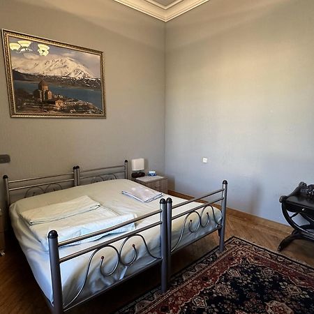 Bridge House Yerevan Armenia 外观 照片